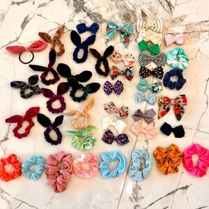 43 assorted hair accessories for children multi-colored see all pictures!!